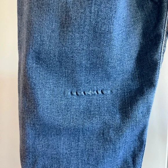 Old Navy Mid-Rise Rockstar Skinny Jeans - Picture 6 of 6